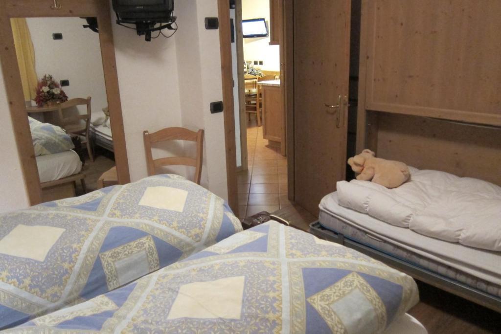 Chalet Del Sole Per Gruppi Livigno Oda fotoğraf